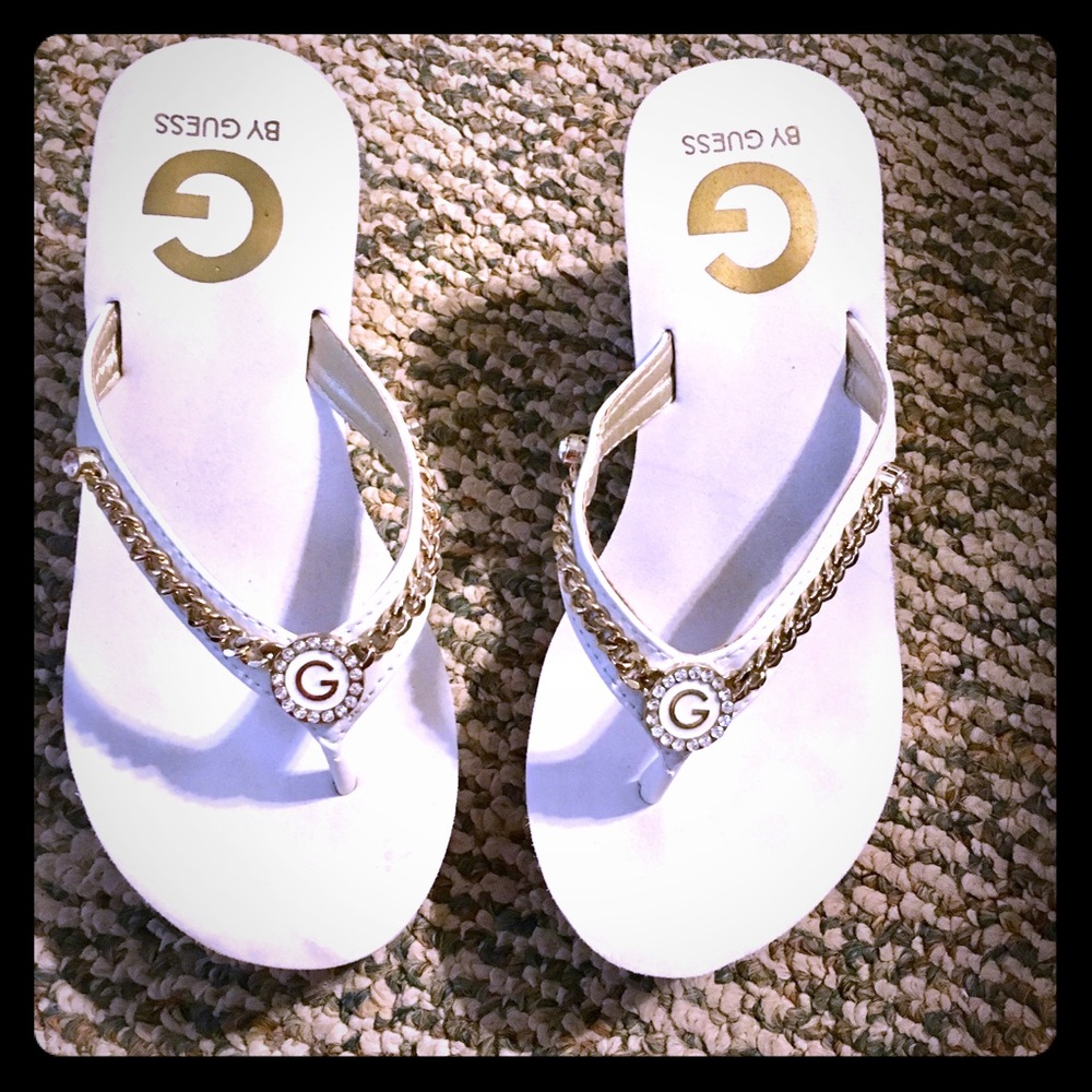 Guess flip flop wedges!